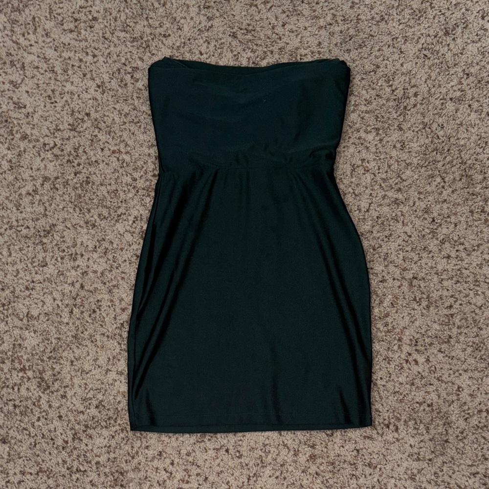 Elegant Green Strapless Dress